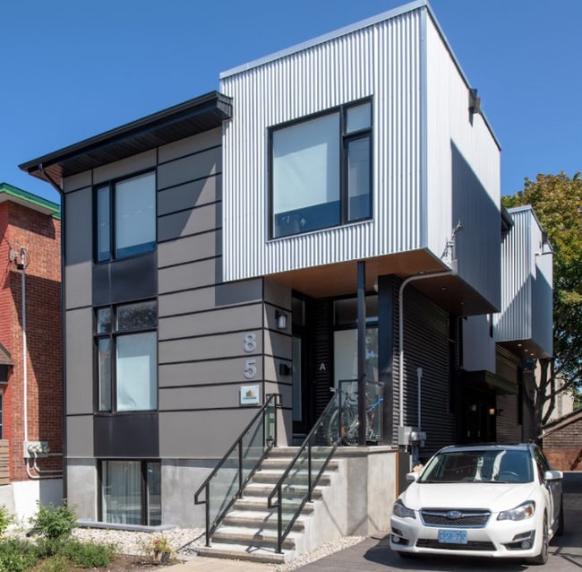 property at 1 Melrose Ave