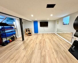 611 Harvard Rd in Bala Cynwyd, PA - Foto de edificio - Building Photo