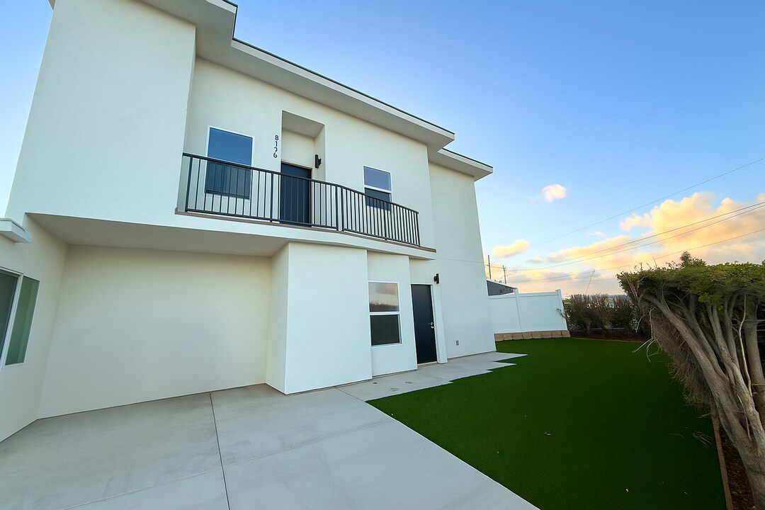 5176-5178 Ewing St in San Diego, CA - Building Photo