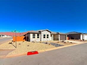 689 S 230 W in Ivins, UT - Building Photo - Building Photo