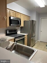 4215 Mozart Brigade Ln in Fairfax, VA - Building Photo - Building Photo