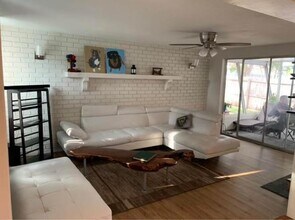4119 Grayton Dr in New Port Richey, FL - Building Photo - Building Photo