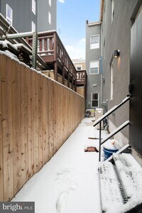 1153 N Front St photo'