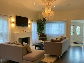 138 N Hamel Dr in Beverly Hills, CA - Building Photo - Building Photo