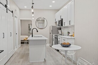 218 4th St SE in Washington, DC - Building Photo - Building Photo