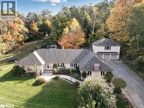 40 Algonquin Forest Dr in East Gwillimbury, ON - Building Photo - Building Photo