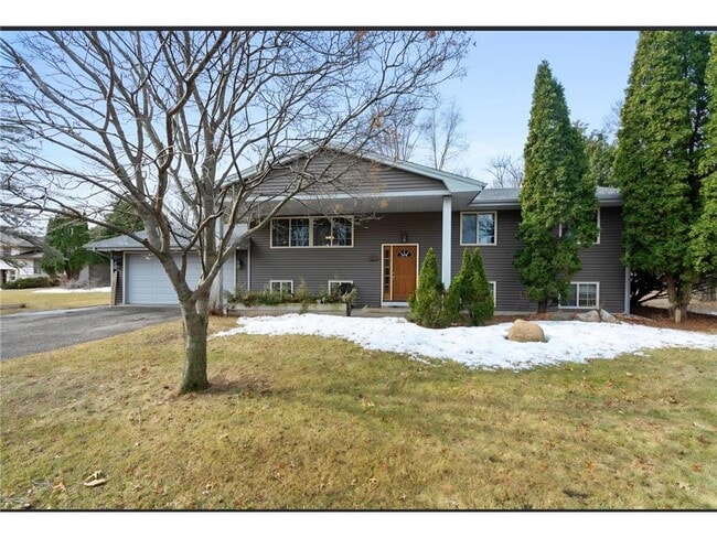 property at 10709 W River Rd