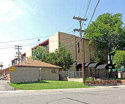 11600 E 16th Avenue Apartments