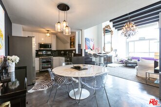 2221 Ocean Ave-Unit -302 in Santa Monica, CA - Building Photo - Building Photo