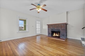 247 Roberts Ave in Yonkers, NY - Building Photo - Building Photo