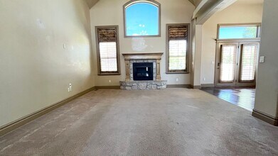 14322 S Fox Creek Dr in Herriman, UT - Building Photo - Building Photo