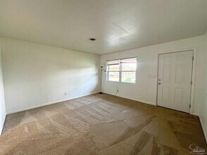 7121 Marie Ave in Pensacola, FL - Building Photo - Building Photo