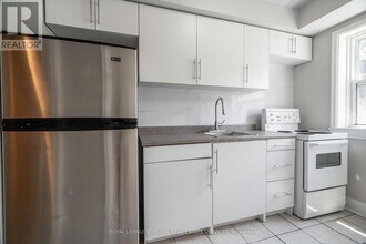 3-3 Webber Ave in Hamilton, ON - Building Photo - Building Photo