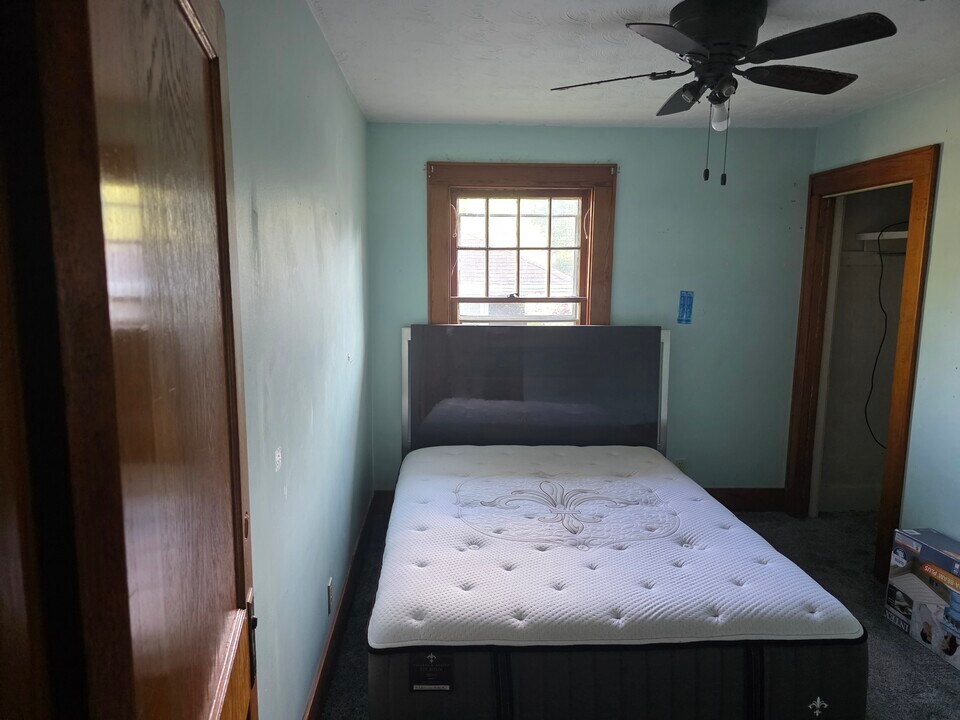 1720 Coleman Ave, Unit 1722 in Lansing, MI - Building Photo