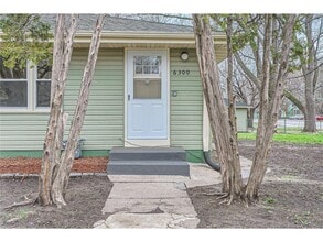 6300 Quebec Ave N in Minneapolis, MN - Building Photo - Building Photo