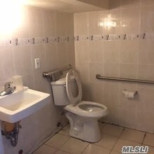 85-19 Broadway in Elmhurst, NY - Building Photo - Building Photo