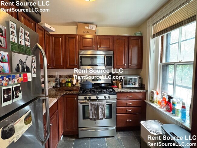 23 Ware St in Cambridge, MA - Building Photo - Building Photo