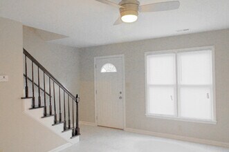 2230 Summit St-Unit -Unit 103 in Durham, NC - Building Photo - Building Photo
