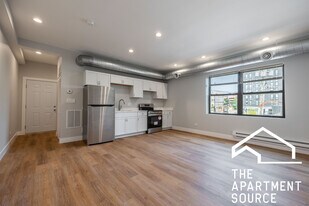 1219 W Devon Ave in Chicago, IL - Building Photo