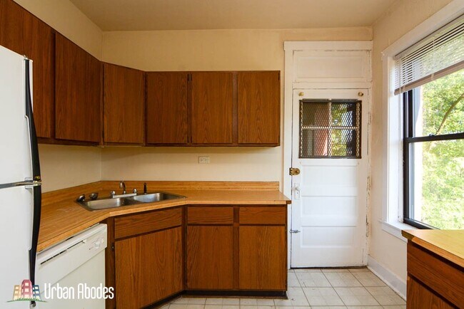 3522 N Racine Ave, Unit A05C in Chicago, IL - Building Photo - Building Photo