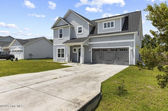 318 Holbrook Ln in Hubert, NC - Building Photo - Building Photo