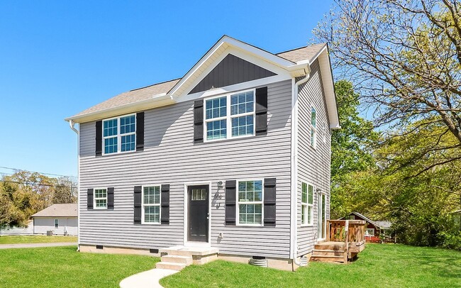 508 Grover St in Gastonia, NC - Foto de edificio - Building Photo