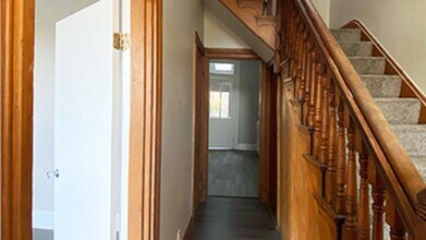 114 W Nixon St in Cincinnati, OH - Building Photo - Building Photo