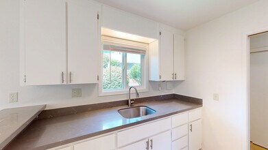348 Robinson St in Sonoma, CA - Building Photo - Building Photo