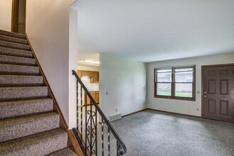 4528 Speros Ln in Eau Claire, WI - Building Photo - Building Photo