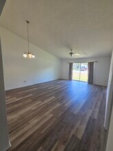 1632 Tudor Ln in Tavares, FL - Foto de edificio - Building Photo