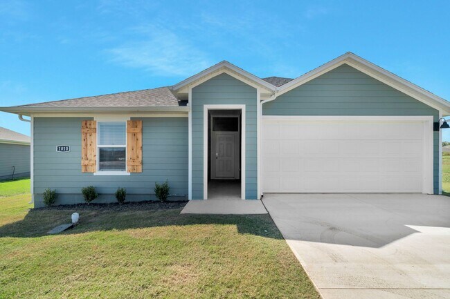 1010 Rently St in Prairie Grove, AR - Building Photo - Building Photo