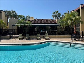 5306 W Kennedy Blvd in Tampa, FL - Building Photo - Building Photo