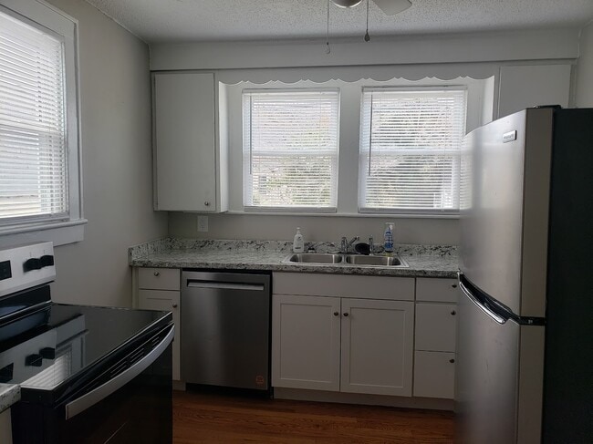 12 Eastlan Dr in Greenville, SC - Building Photo - Building Photo