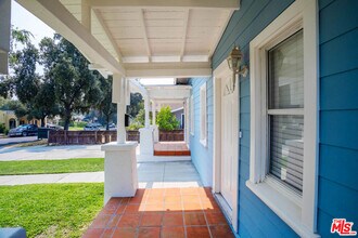 1131 N Sierra Bonita Ave in Pasadena, CA - Building Photo - Building Photo