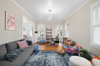 422 Wayland Ave in Providence, RI - Building Photo - Building Photo