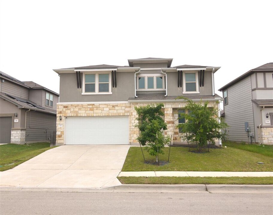 212 Magna Ln in Liberty Hill, TX - Building Photo