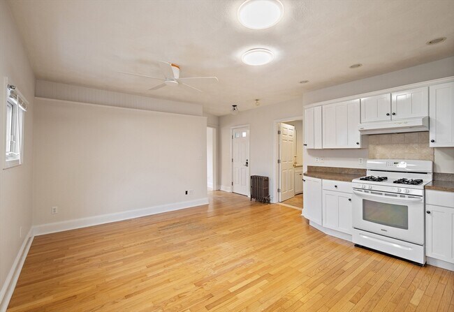 97 Winthrop Shore Dr in Winthrop, MA - Building Photo - Building Photo