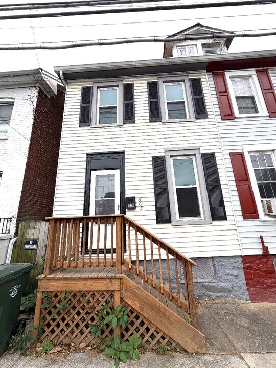 607 Salem Ave in Hagerstown, MD - Building Photo