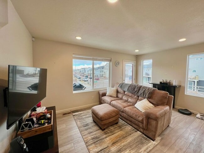 9173 Castlebear Dr in Colorado Springs, CO - Building Photo - Building Photo