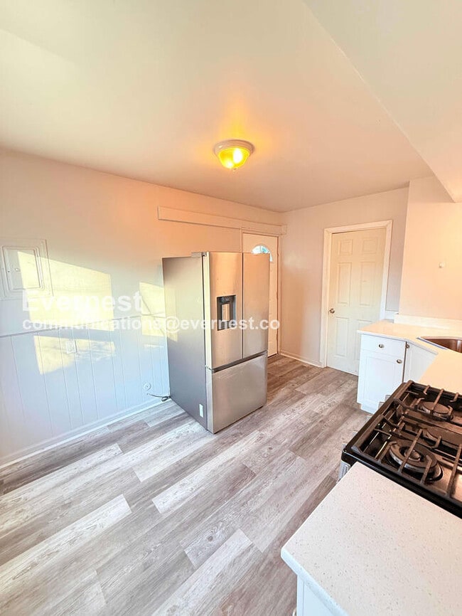 19148 Hilton Dr in Southfield, MI - Building Photo - Building Photo