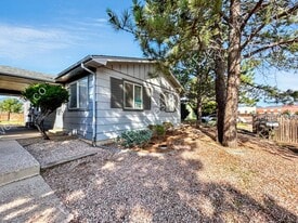 954 W Moreno Ave in Colorado Springs, CO - Building Photo