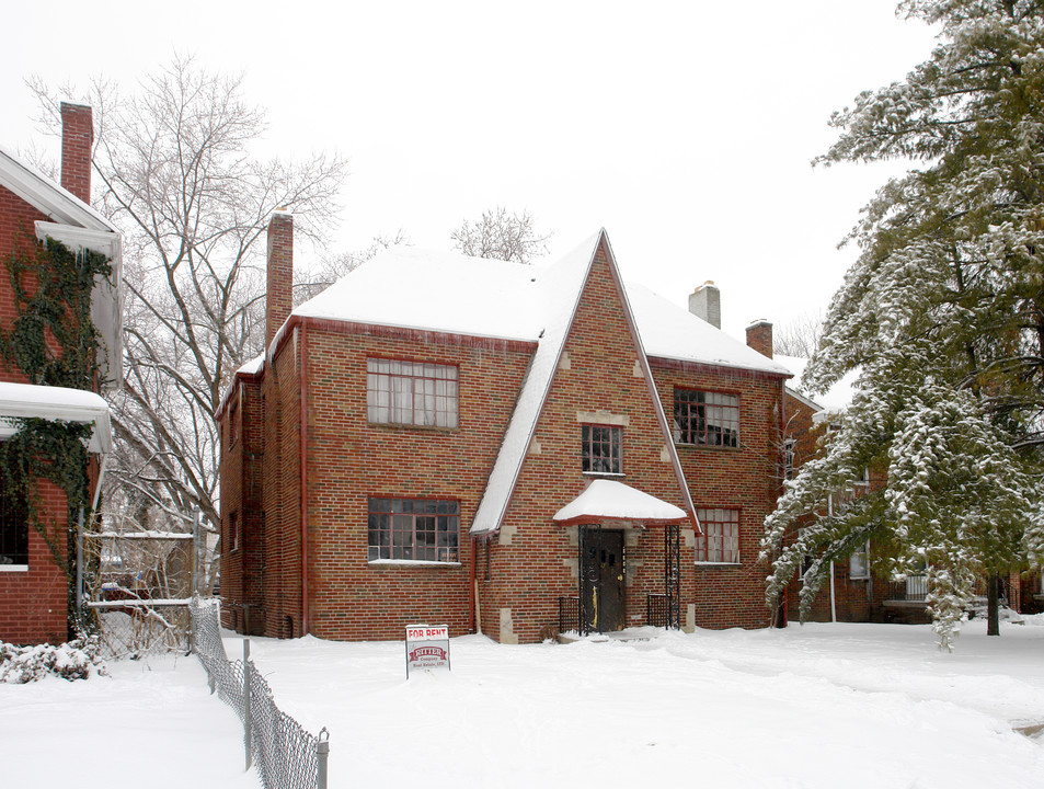 57 S Burgess Ave in Columbus, OH - Foto de edificio