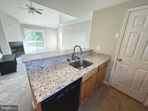4354 Pembrook Village Dr in Alexandria, VA - Building Photo - Building Photo