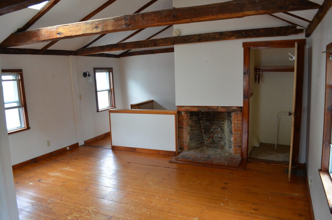 179 Union St, Unit 2 in Portsmouth, NH - Building Photo
