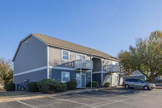 The Concord At Orchard in Midwest City, OK - Foto de edificio - Building Photo