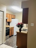 1500 Bay Area Blvd, Unit Taylorcrest in Houston, TX - Building Photo