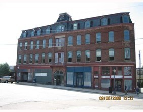 10 Canal St in Westerly, RI - Building Photo - Building Photo