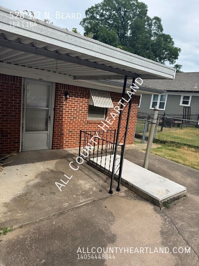 property at 528 N Beard Ave