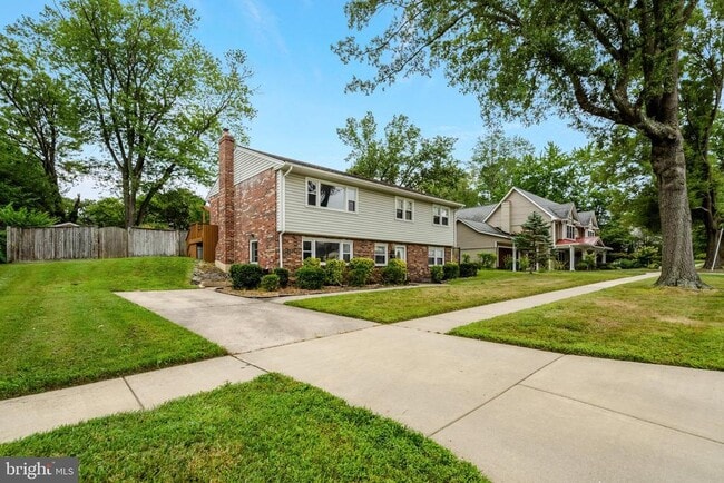 4213 University Dr in Fairfax, VA - Building Photo - Building Photo