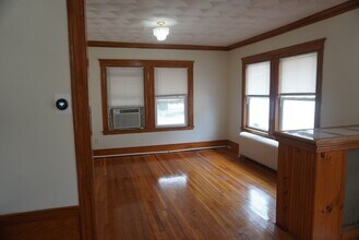 70 Brook Rd in Milton, MA - Building Photo - Building Photo